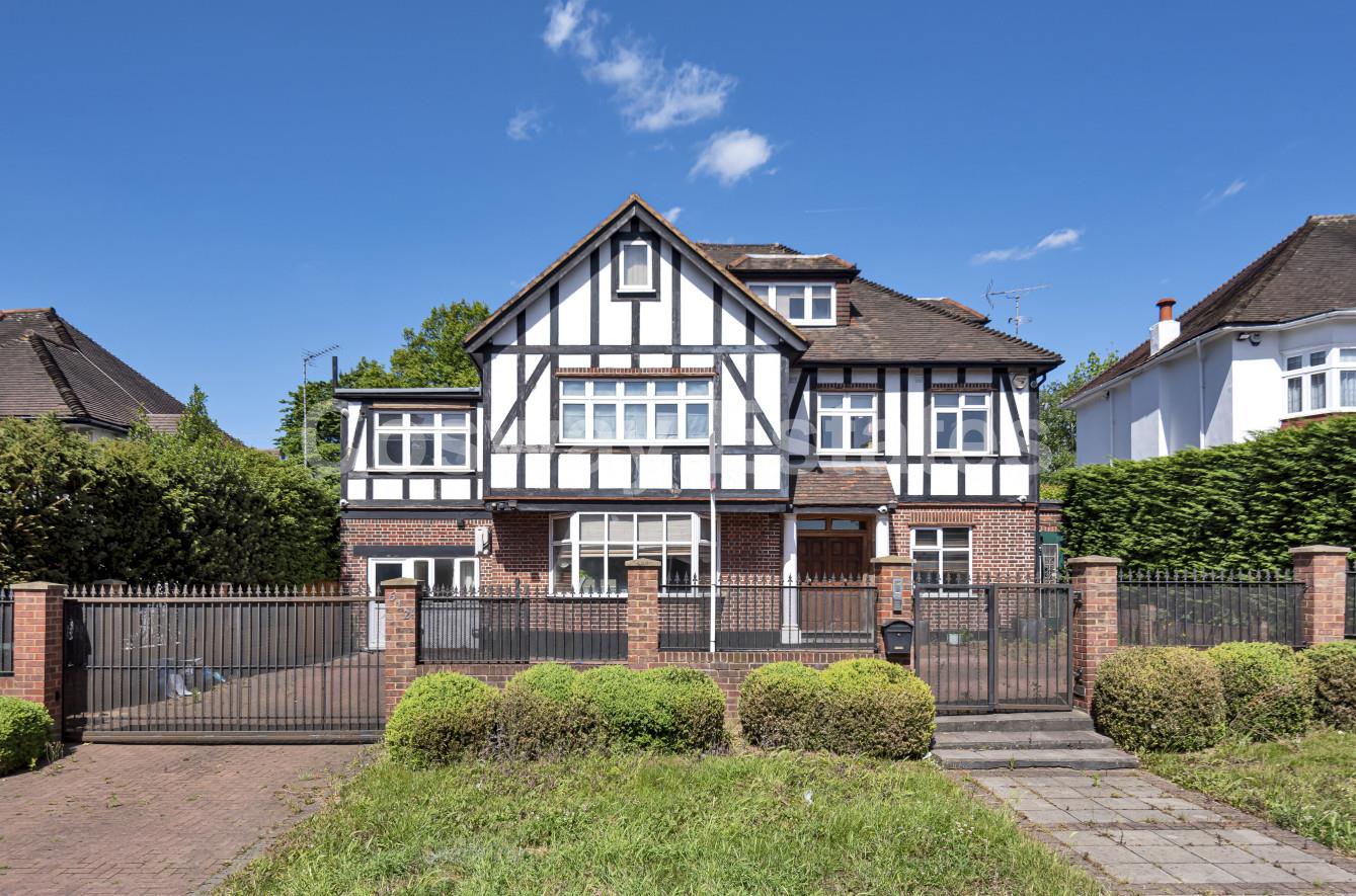Watford Way, Mill Hill